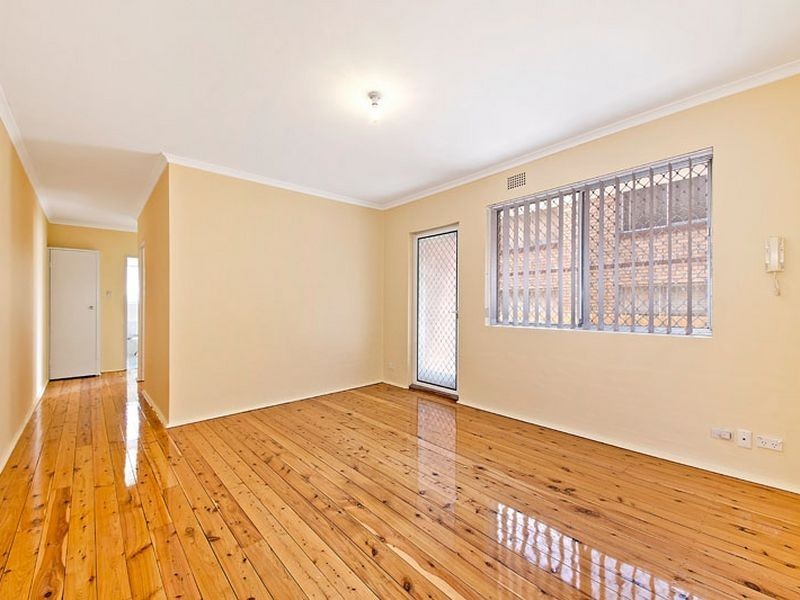 2/104 Duke Street, Campsie NSW 2194