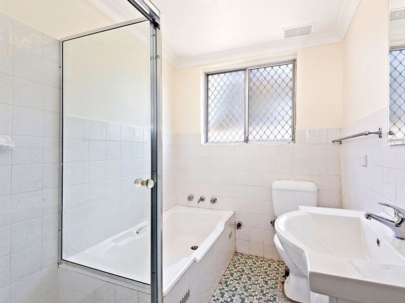 2/104 Duke Street, Campsie NSW 2194