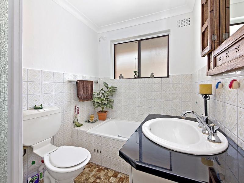 3/5 Rome Street, Canterbury NSW 2193