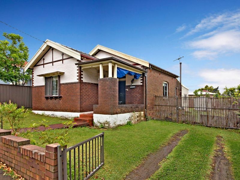 14 Elizabeth Street, Campsie NSW 2194