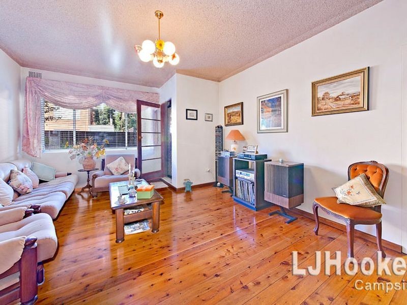 2/42 Third Avenue, Campsie NSW 2194