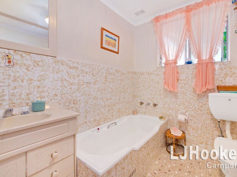 2/42 Third Avenue, Campsie NSW 2194