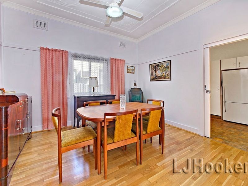 62 Benaroon Road, Lakemba NSW 2195