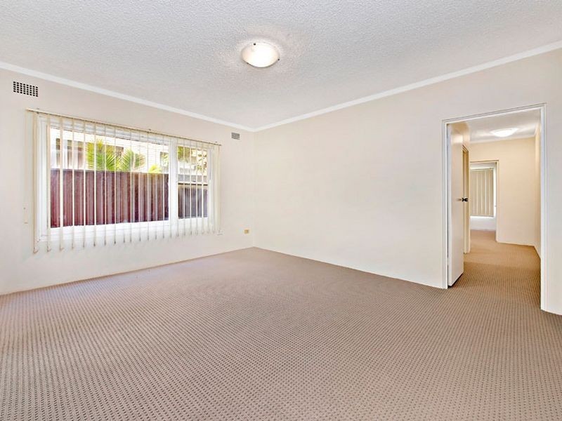 1/5 Seventh Avenue, Campsie NSW 2194