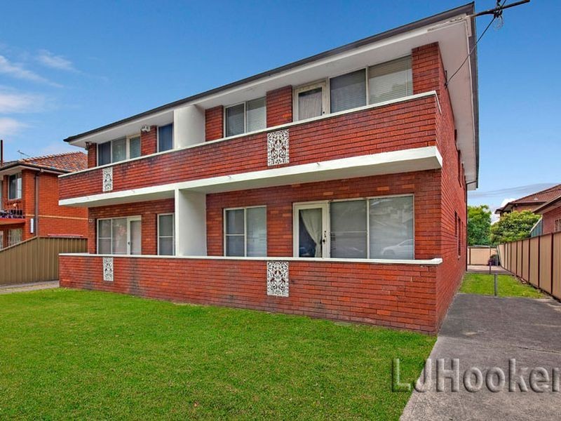 4/23 Second Avenue, Campsie NSW 2194