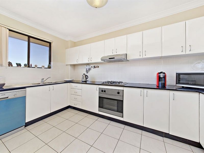 13/22-26 Phillip Avenue, Canterbury NSW 2193