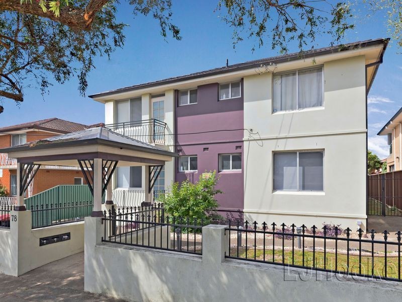 2/78 Park Street, Campsie NSW 2194