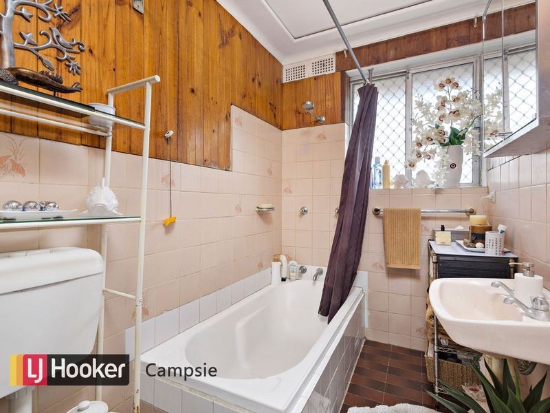 8/23 Unara Street, Campsie NSW 2194