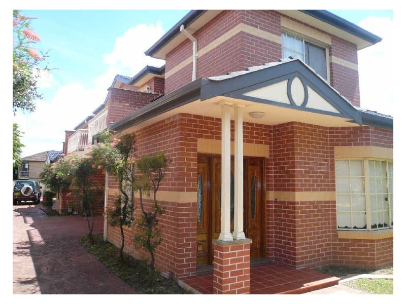 2/29 Fletcher Street, Campsie NSW 2194