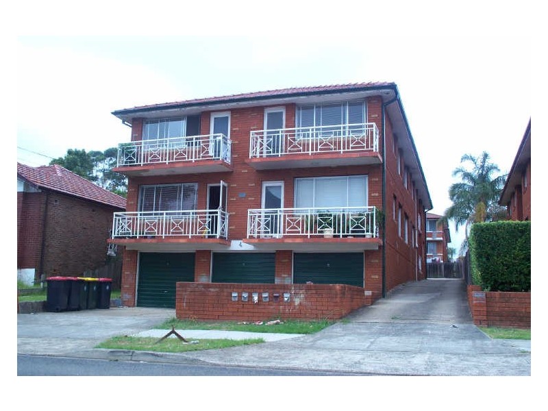 2/4 Lucerne Street, Belmore NSW 2192