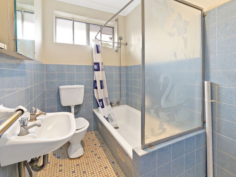 6/11 McKern Street, Campsie NSW 2194