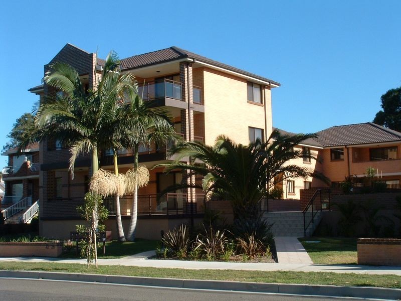 13/22-26 Phillip Avenue, Canterbury NSW 2193
