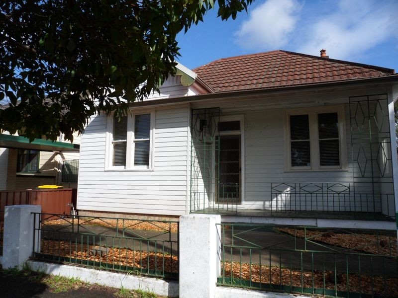 31 Moore Street, Campsie NSW 2194