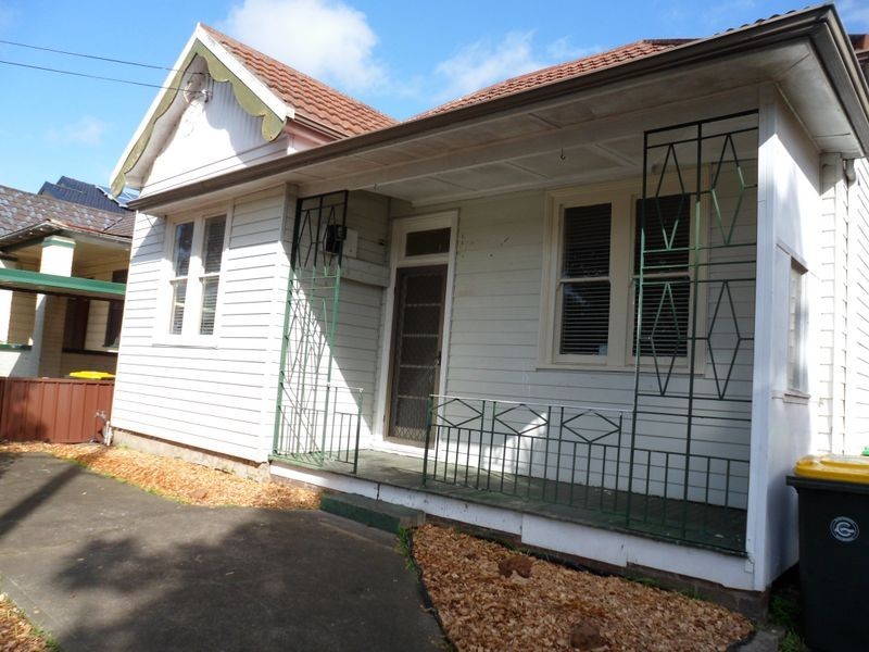 31 Moore Street, Campsie NSW 2194