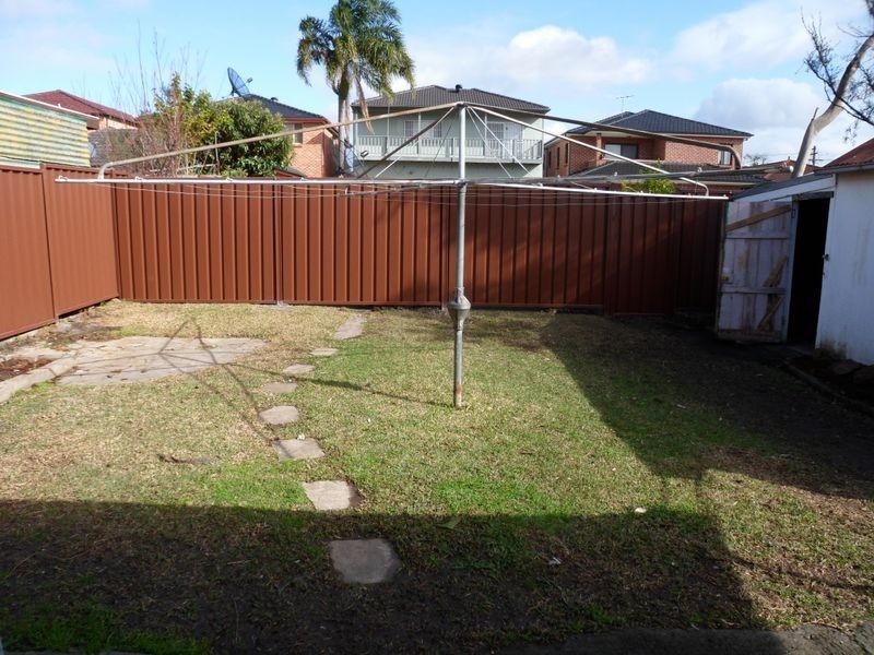 31 Moore Street, Campsie NSW 2194