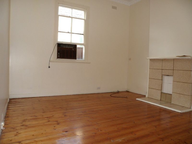 31 Moore Street, Campsie NSW 2194