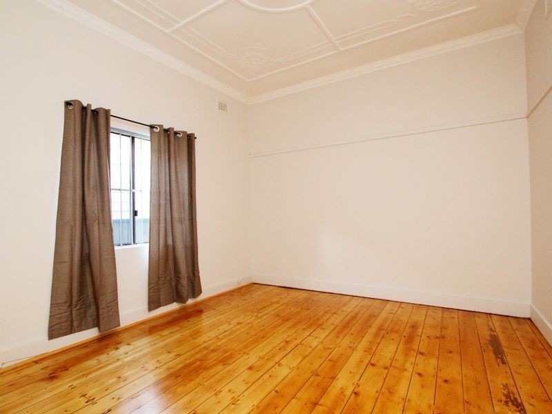 136 Ninth Avenue, Campsie NSW 2194