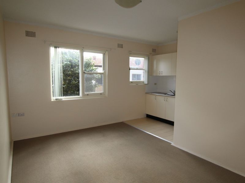 4/11 Ferguson Avenue, Wiley Park NSW 2195