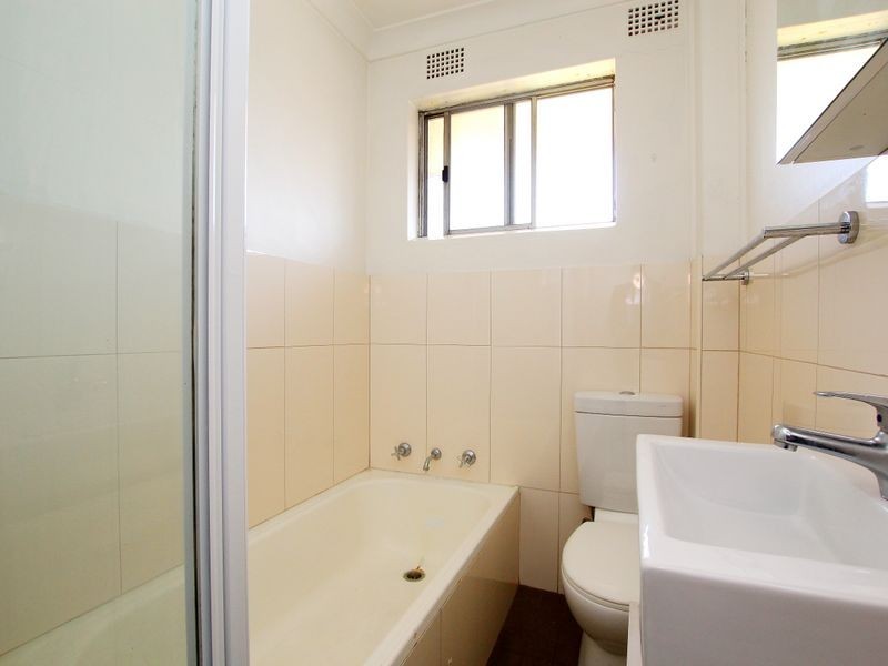 4/6 Yangoora Road, Belmore NSW 2192