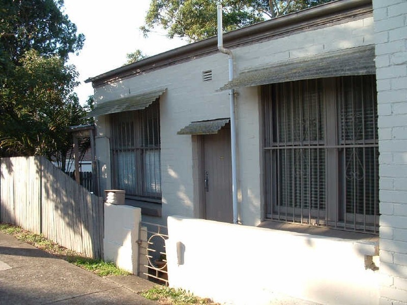 2/293 Canterbury Road, Canterbury NSW 2193