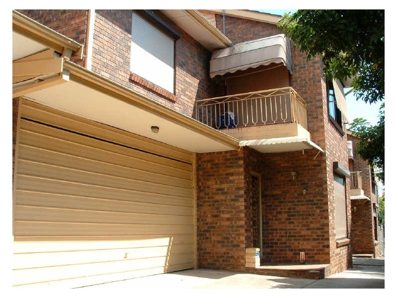 2/25 Shadforth Street, Wiley Park NSW 2195