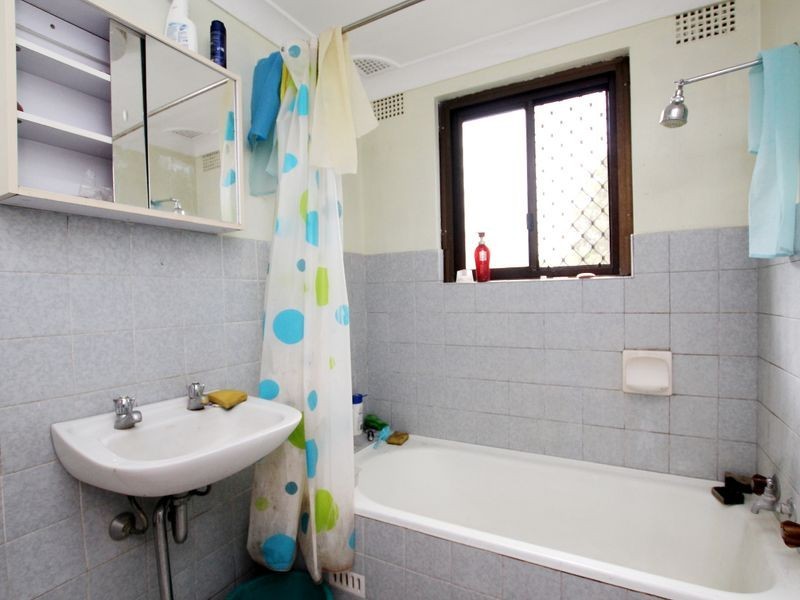 2/4 Cobden Street, Belmore NSW 2192