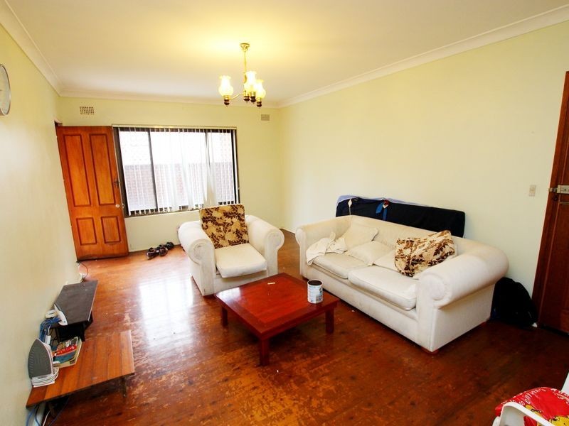 2/4 Cobden Street, Belmore NSW 2192