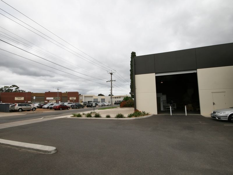 22 Marlow Road, Keswick SA 5035