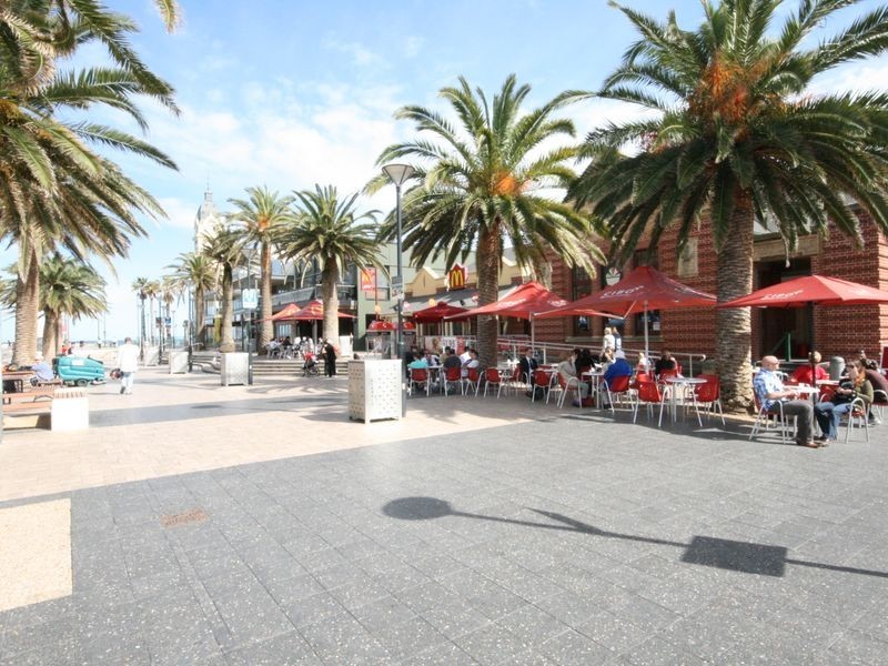 16 Jetty Road, Glenelg SA 5045