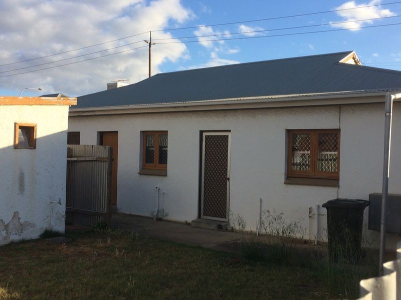 97a Old Port Road, Queenstown SA 5014