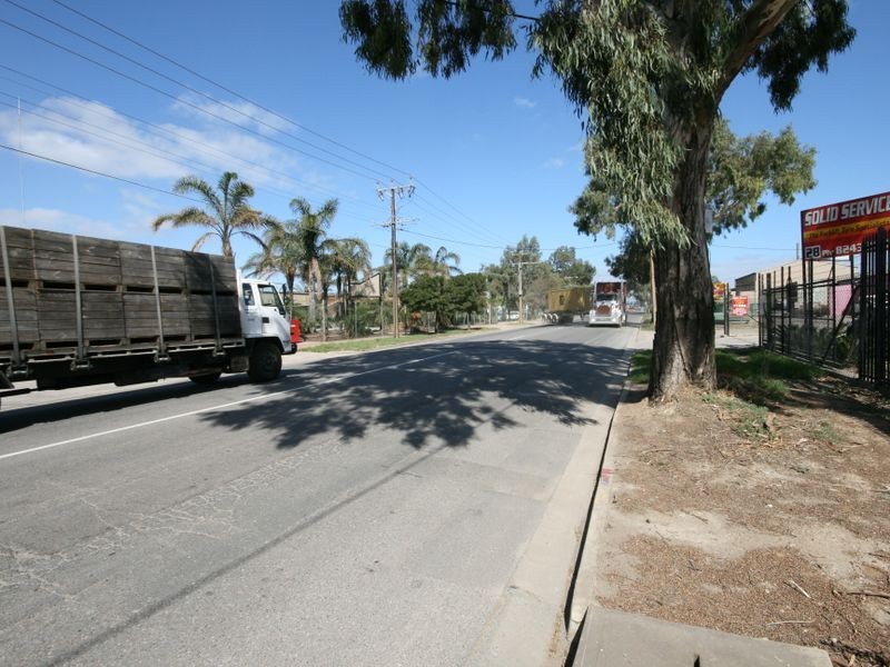 30 Cormack Road, Wingfield SA 5013