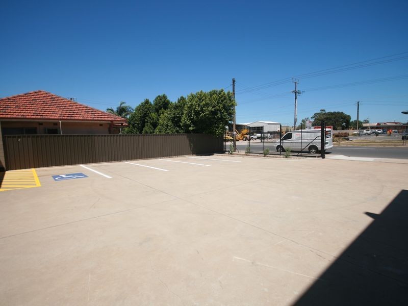 304 Hanson Road, Wingfield SA 5013