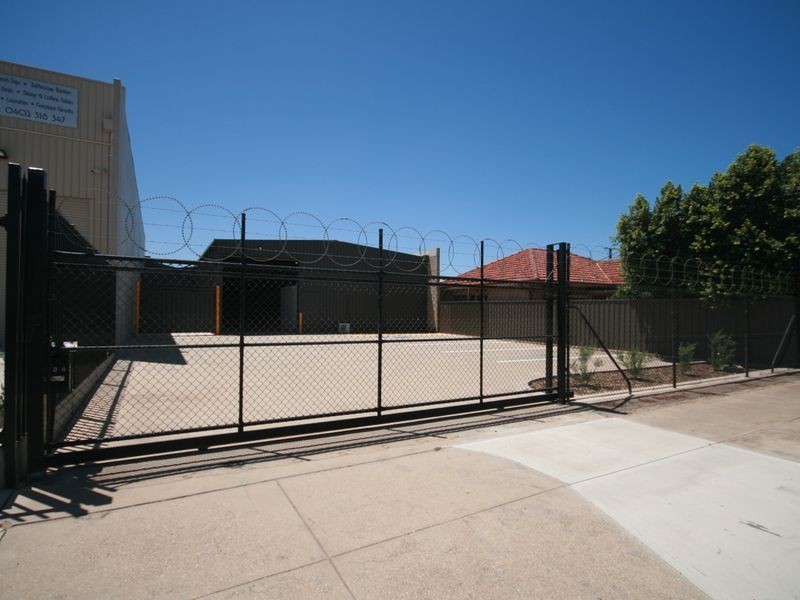 304 Hanson Road, Wingfield SA 5013