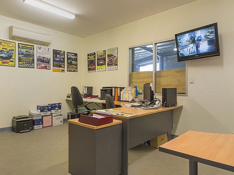 305 Main North Road, Clare SA 5453