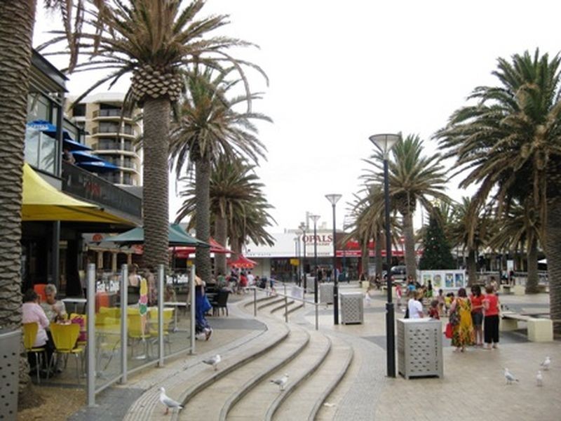 107 Moseley Square, Glenelg SA 5045