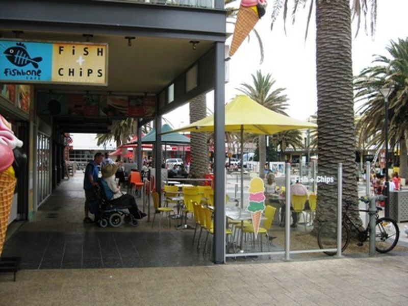 107 Moseley Square, Glenelg SA 5045