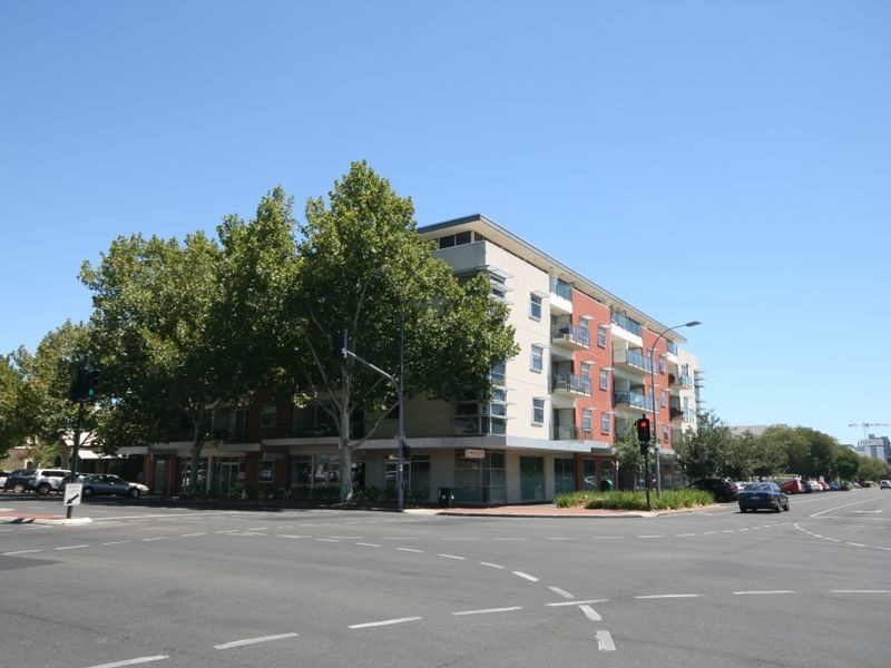 2/127 Hutt Street, Adelaide SA 5000