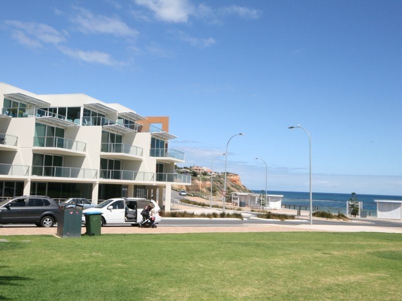 9B/ 50 Esplanade, Christies Beach SA 5165