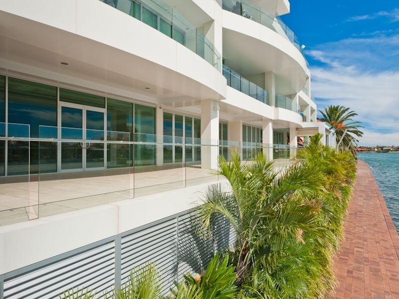 71/155 Brebner Drive, West Lakes SA 5021