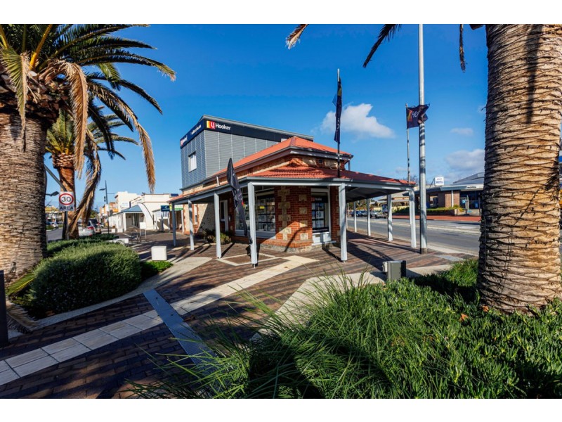 69-73 Ocean Street, Victor Harbor SA 5211