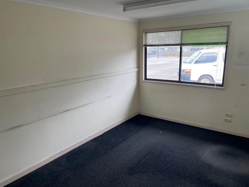 779-781 North East Road, Valley View SA 5093