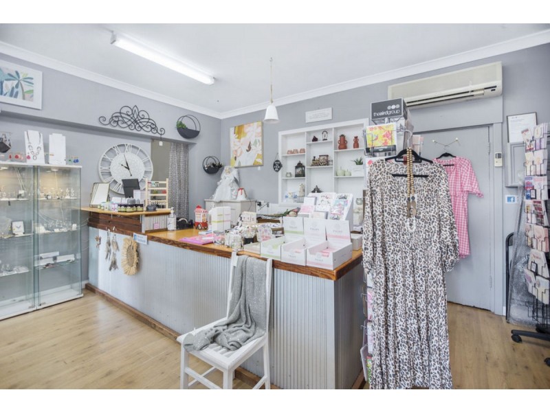 90C & 90D Winston Avenue, Melrose Park SA 5039