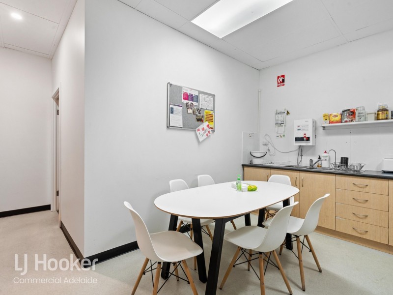 75 Beach Road, Christies Beach SA 5165