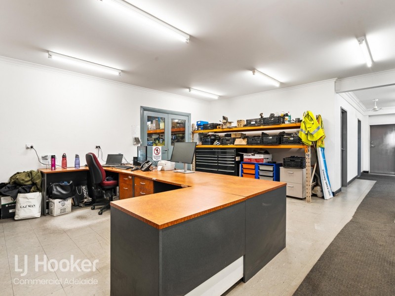 10 Henschke Street, Dry Creek SA 5094