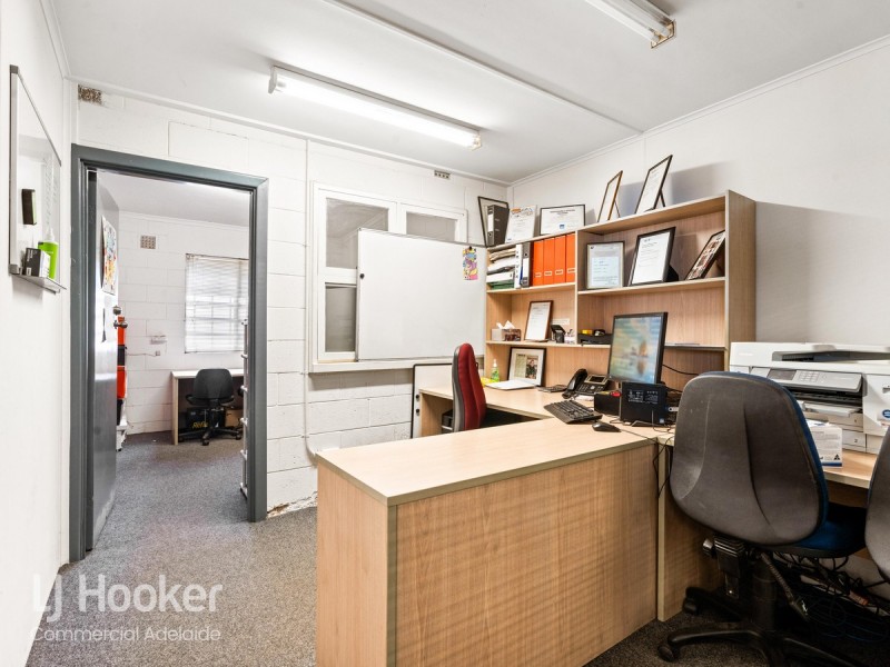 10 Henschke Street, Dry Creek SA 5094