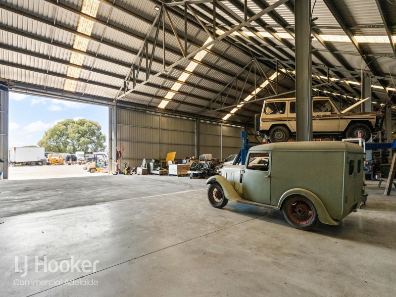 10 Henschke Street, Dry Creek SA 5094