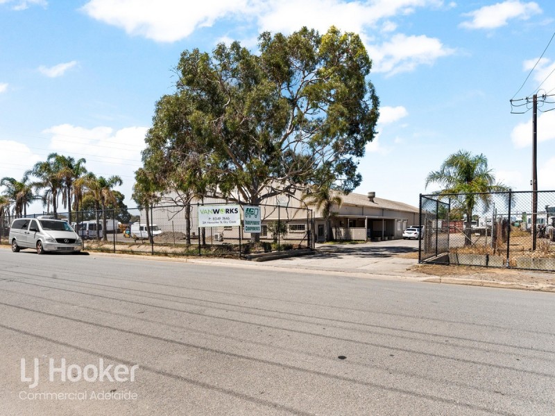 10 Henschke Street, Dry Creek SA 5094