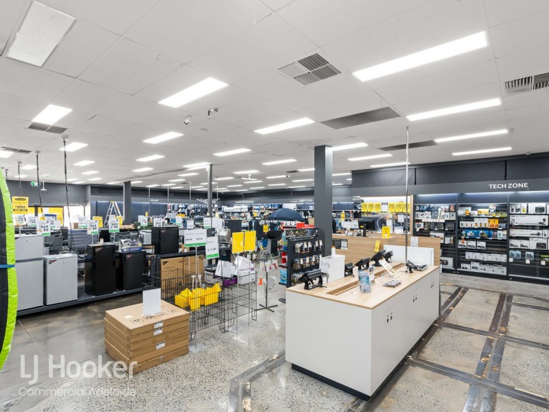 37 Sir Donald Bradman Drive, Mile End South SA 5031