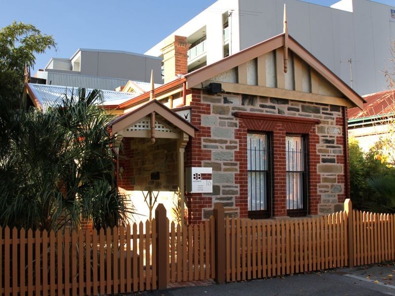 16 Ruthven Avenue, Adelaide SA 5000