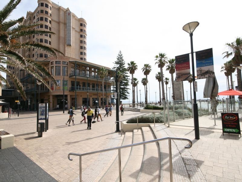 9 Moseley Square, Glenelg SA 5045